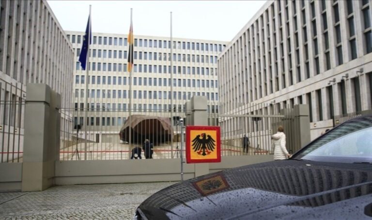 Alman istihbaratçı, evinde ölü bulundu – Son Dakika Dünya Haberleri