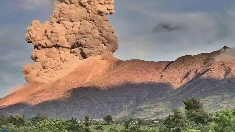 Filipinler’deki Kanlaon Dağı’nda volkanik patlama: Köylere kül yağdı