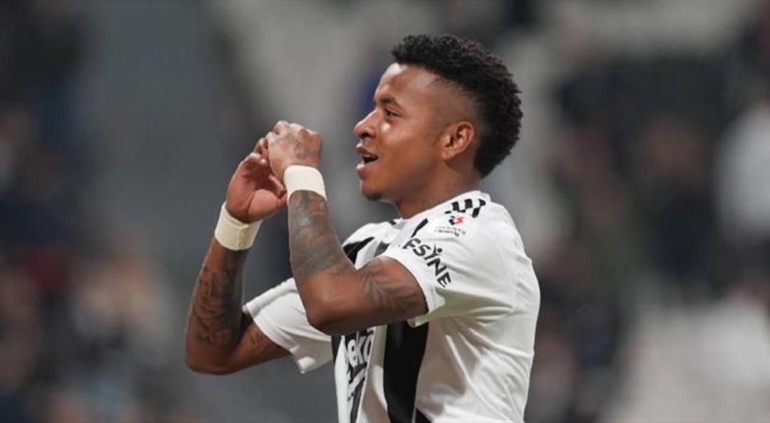 Cruzeiro'dan Keny Arroyo Beşiktas'a 7,5 milyon avro reddedildi! Sonra olay çıktı! Arroyo sosyal medyadan tepki gösterdi ... 4