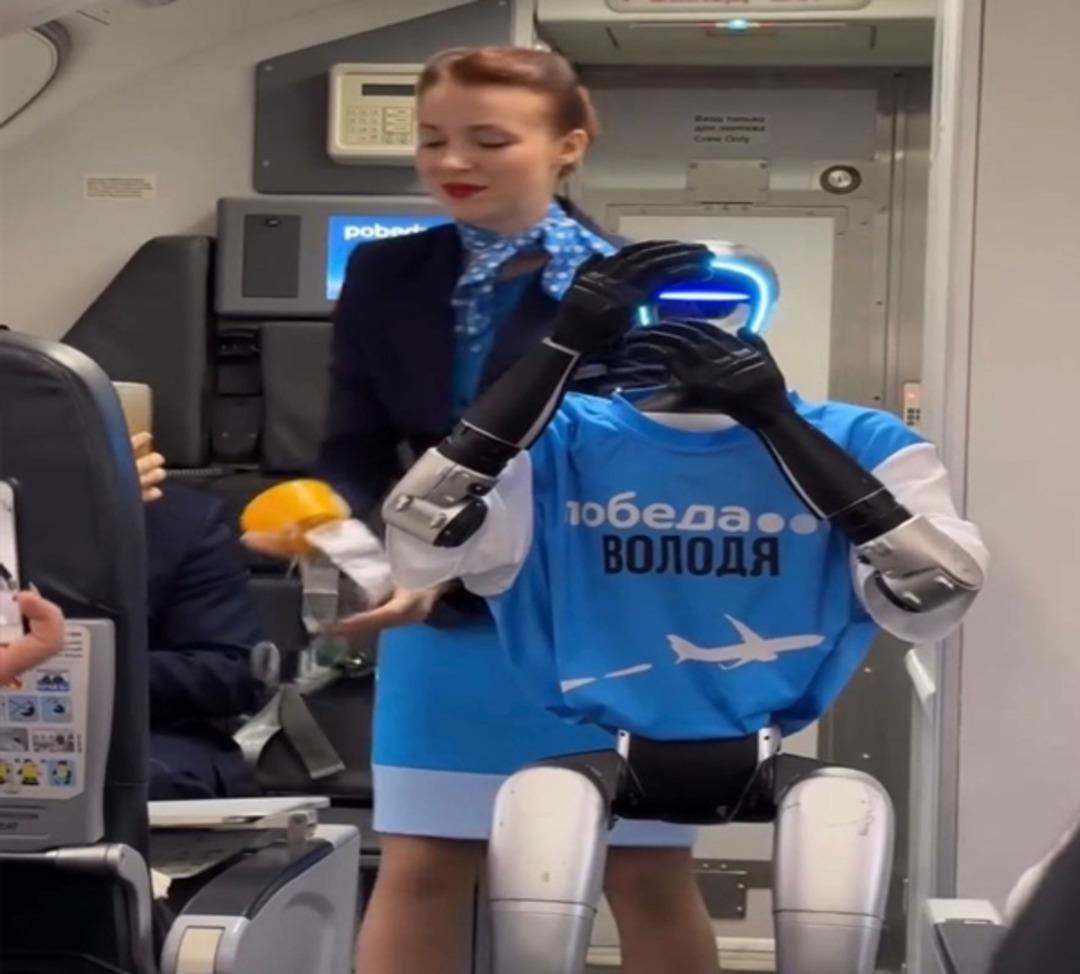 Robot kabin ekibi dünyada ilk kez bir Rus havayolu tarafından test ediliyor